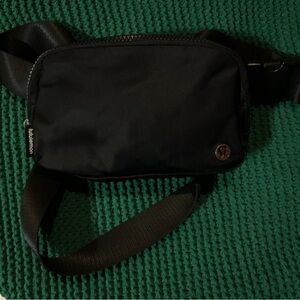 lululemonn belt bag